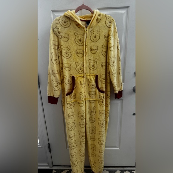 Disney Winnie the Pooh Yellow Hooded Sleepwear with Red Accents - Picture 7 of 13